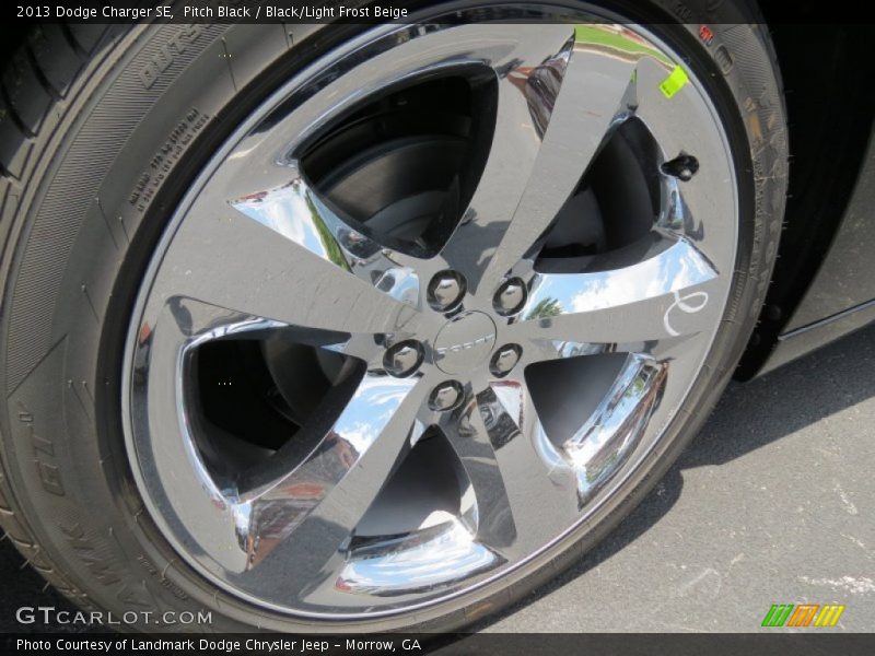 Pitch Black / Black/Light Frost Beige 2013 Dodge Charger SE