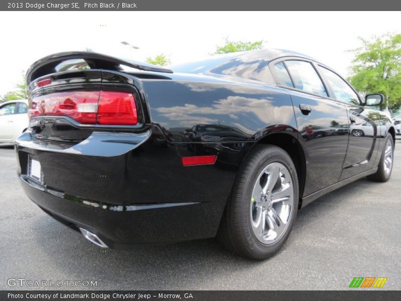 Pitch Black / Black 2013 Dodge Charger SE