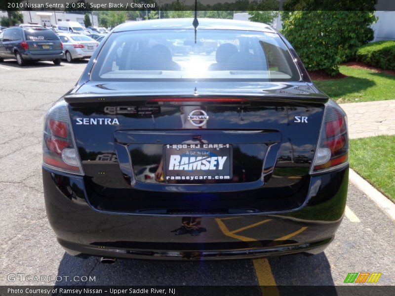 Super Black / Charcoal 2010 Nissan Sentra 2.0 SR