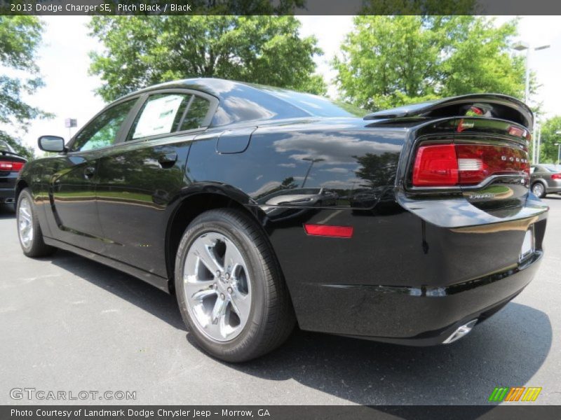 Pitch Black / Black 2013 Dodge Charger SE