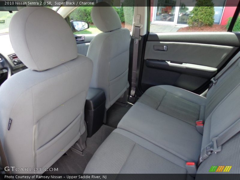 Super Black / Charcoal 2010 Nissan Sentra 2.0 SR