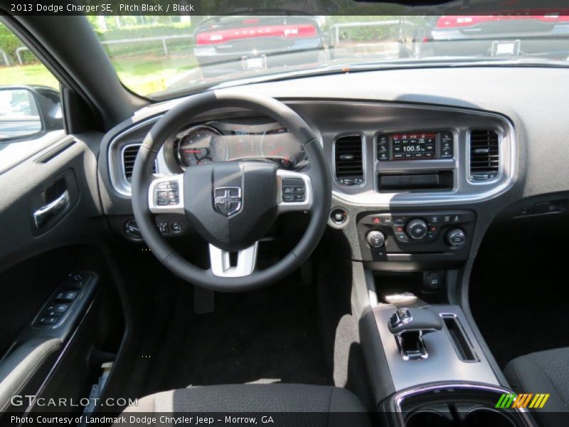 Pitch Black / Black 2013 Dodge Charger SE