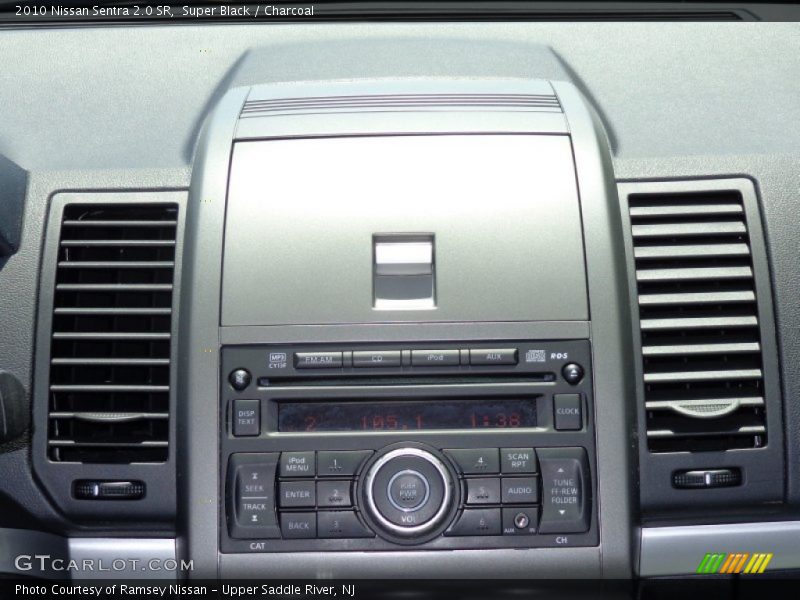 Super Black / Charcoal 2010 Nissan Sentra 2.0 SR