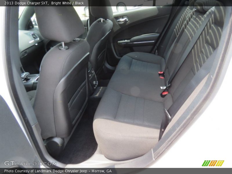 Bright White / Black 2013 Dodge Charger SXT