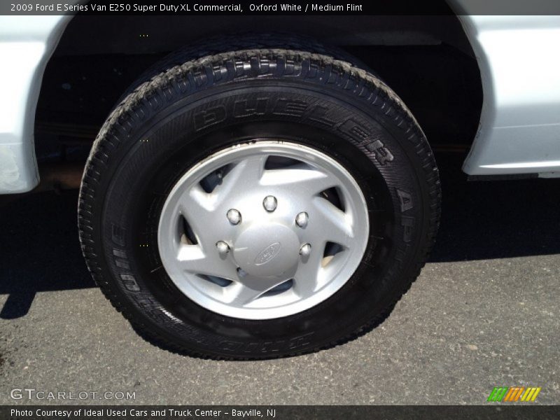 Oxford White / Medium Flint 2009 Ford E Series Van E250 Super Duty XL Commercial