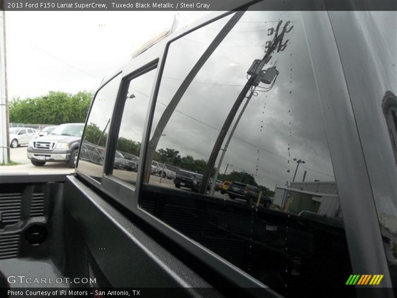 Tuxedo Black Metallic / Steel Gray 2013 Ford F150 Lariat SuperCrew