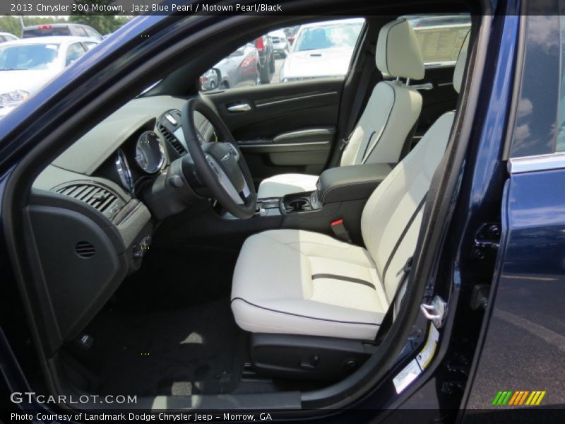 Jazz Blue Pearl / Motown Pearl/Black 2013 Chrysler 300 Motown