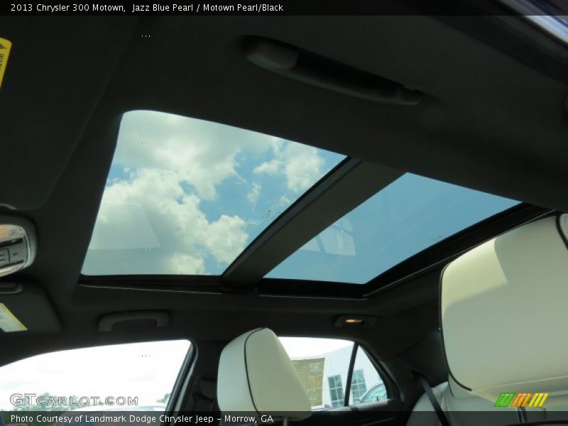 Jazz Blue Pearl / Motown Pearl/Black 2013 Chrysler 300 Motown