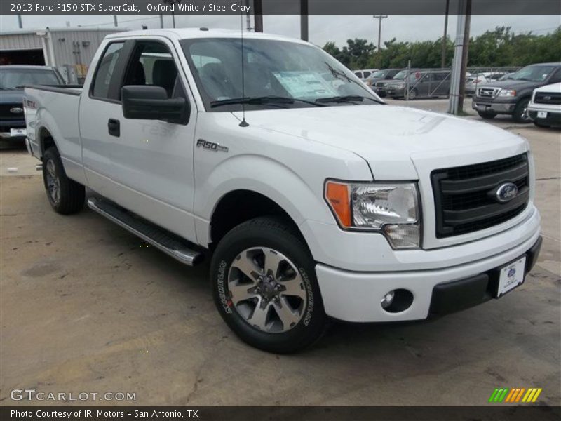 Front 3/4 View of 2013 F150 STX SuperCab