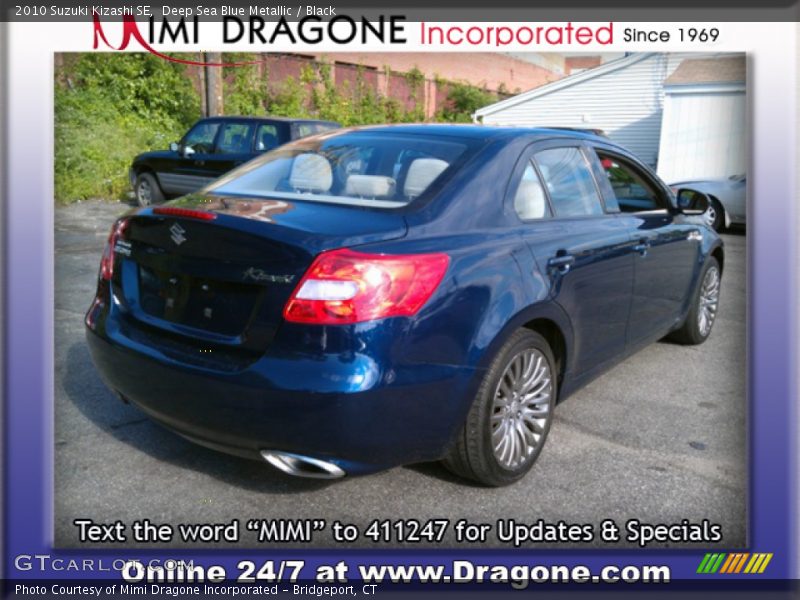 Deep Sea Blue Metallic / Black 2010 Suzuki Kizashi SE