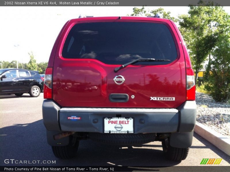 Molten Lava Metallic / Gray Celadon 2002 Nissan Xterra XE V6 4x4