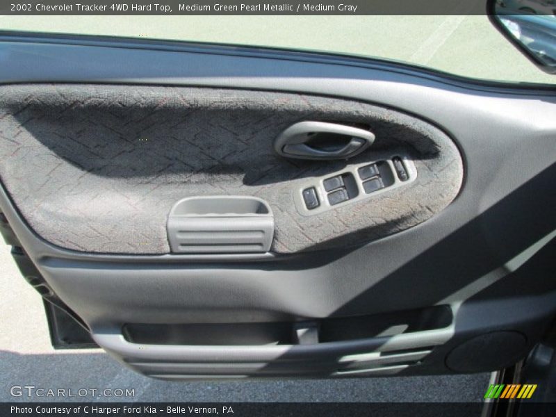 Medium Green Pearl Metallic / Medium Gray 2002 Chevrolet Tracker 4WD Hard Top