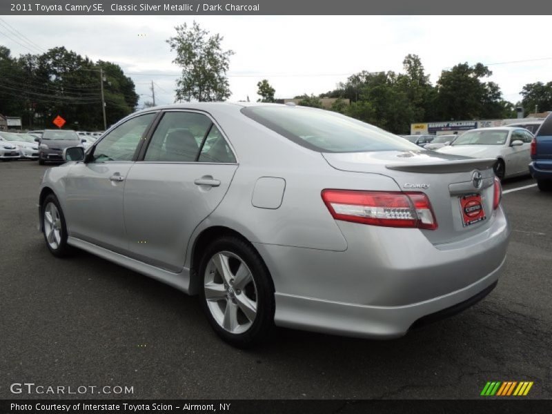 Classic Silver Metallic / Dark Charcoal 2011 Toyota Camry SE