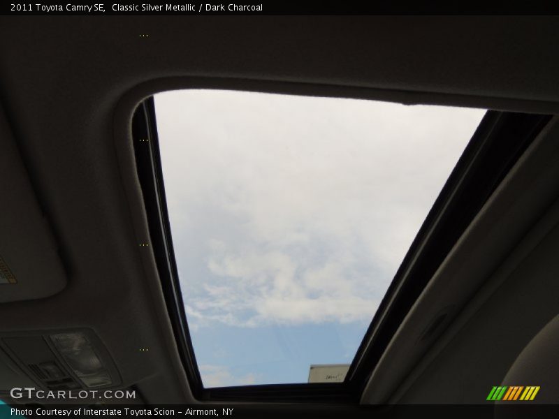 Classic Silver Metallic / Dark Charcoal 2011 Toyota Camry SE