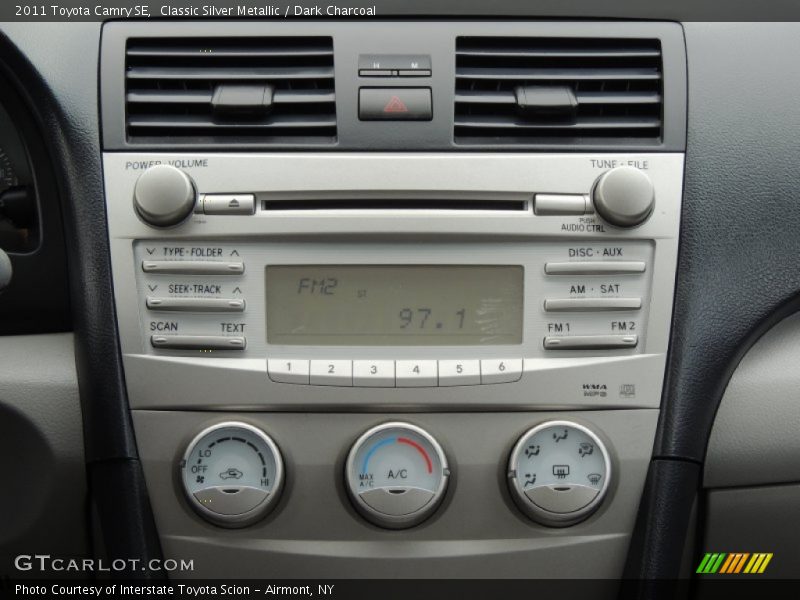 Classic Silver Metallic / Dark Charcoal 2011 Toyota Camry SE