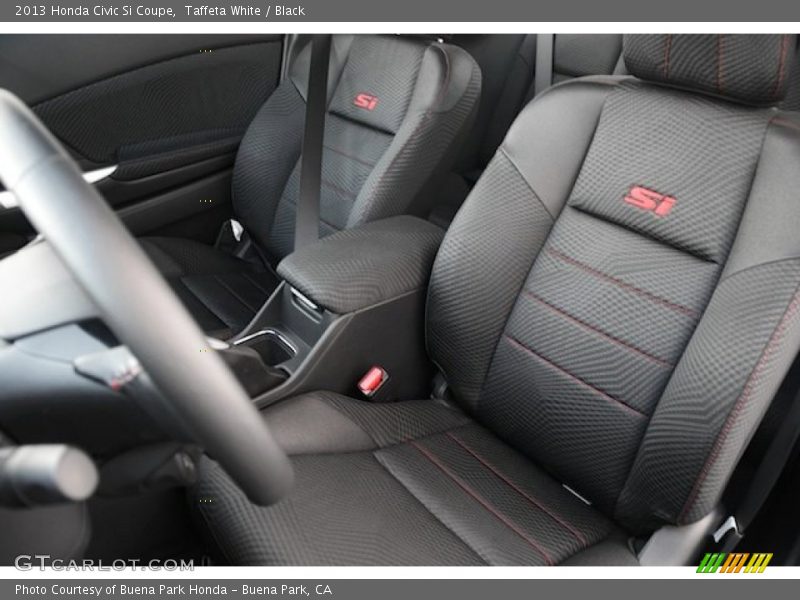 Front Seat of 2013 Civic Si Coupe