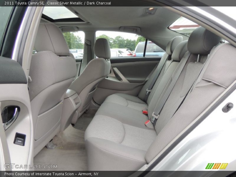 Classic Silver Metallic / Dark Charcoal 2011 Toyota Camry SE
