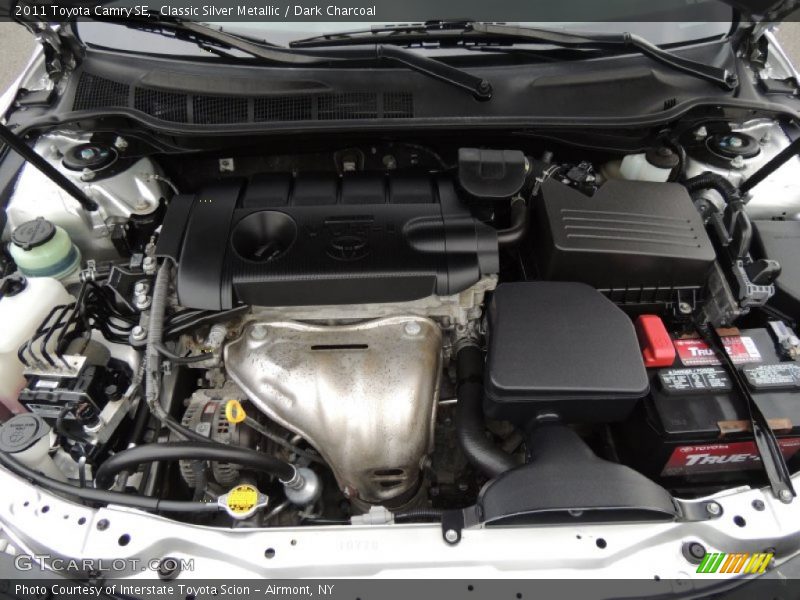 Classic Silver Metallic / Dark Charcoal 2011 Toyota Camry SE