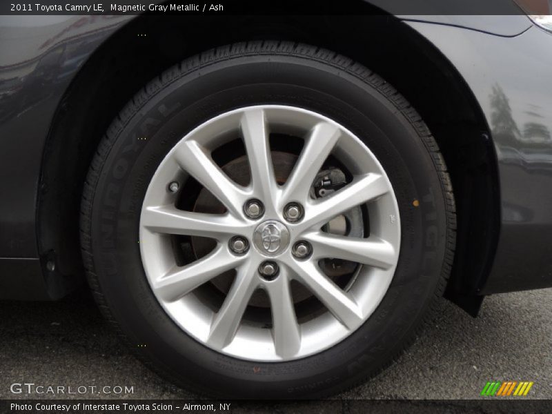 Magnetic Gray Metallic / Ash 2011 Toyota Camry LE