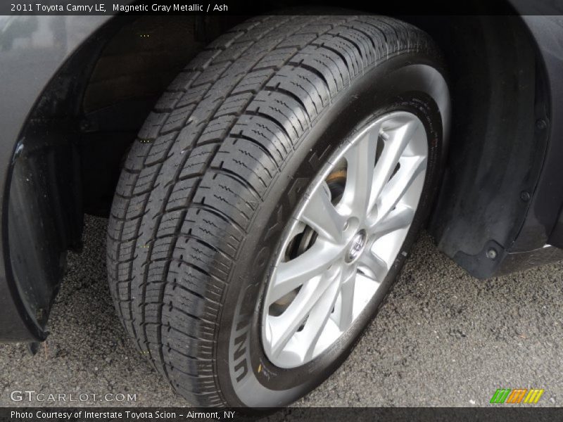 Magnetic Gray Metallic / Ash 2011 Toyota Camry LE