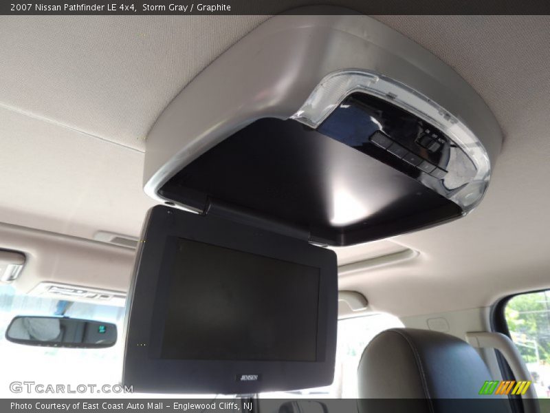 Storm Gray / Graphite 2007 Nissan Pathfinder LE 4x4