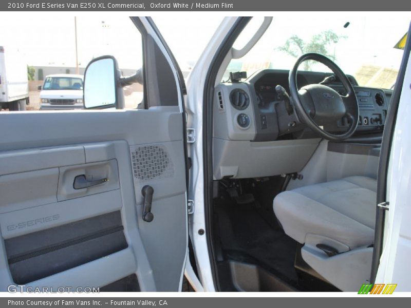 Oxford White / Medium Flint 2010 Ford E Series Van E250 XL Commericial