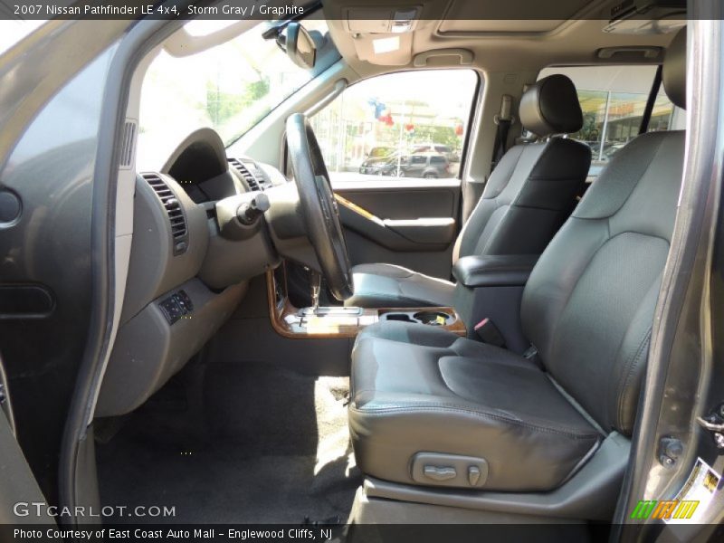 Storm Gray / Graphite 2007 Nissan Pathfinder LE 4x4
