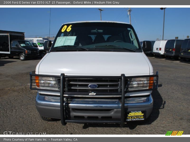 Oxford White / Medium Flint Grey 2006 Ford E Series Van E350 XLT 15 Passenger