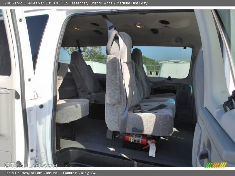 Oxford White / Medium Flint Grey 2006 Ford E Series Van E350 XLT 15 Passenger