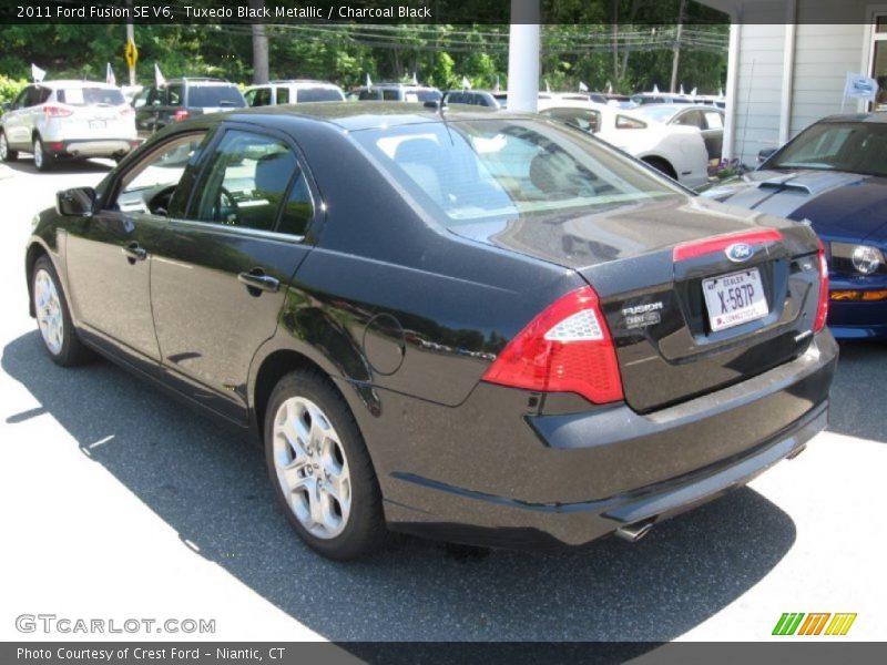 Tuxedo Black Metallic / Charcoal Black 2011 Ford Fusion SE V6