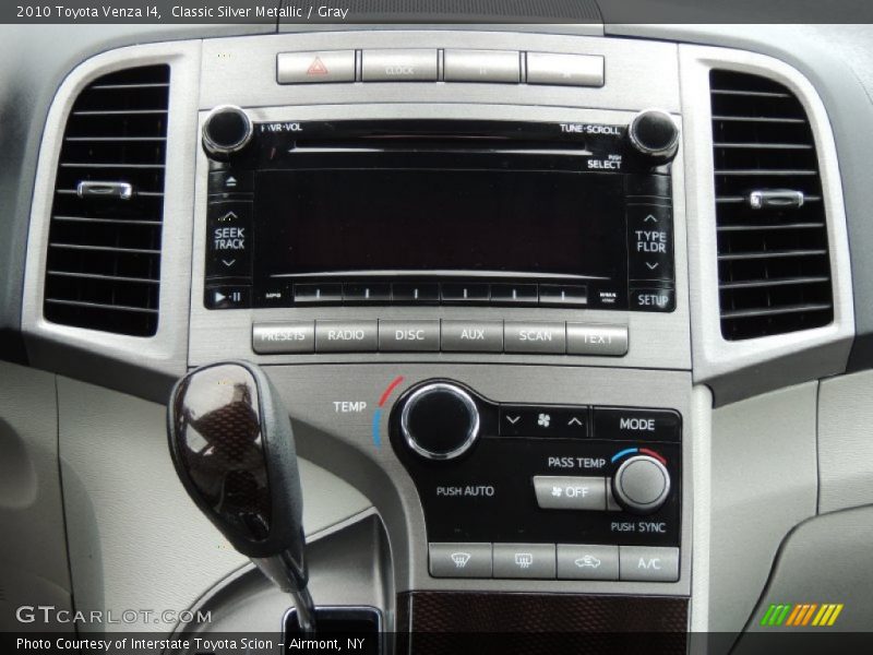 Classic Silver Metallic / Gray 2010 Toyota Venza I4