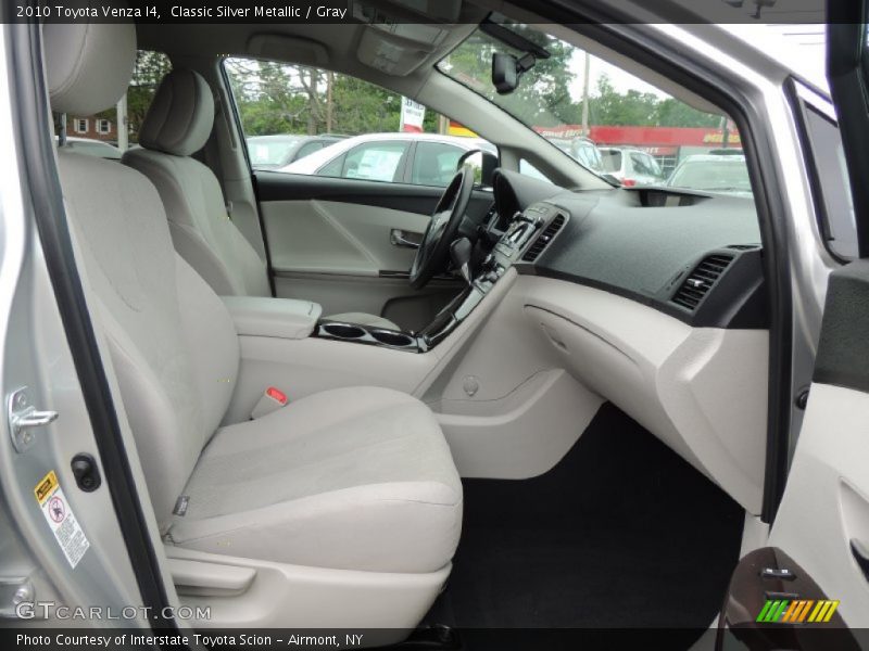 Classic Silver Metallic / Gray 2010 Toyota Venza I4