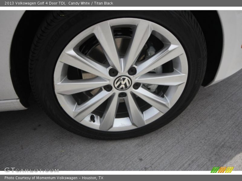 Candy White / Titan Black 2013 Volkswagen Golf 4 Door TDI