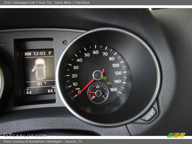 Candy White / Titan Black 2013 Volkswagen Golf 4 Door TDI
