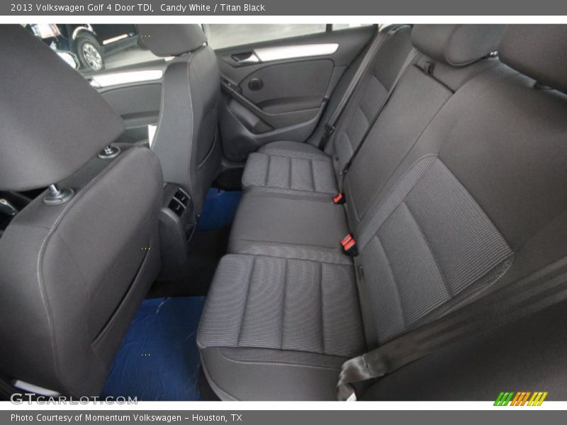 Candy White / Titan Black 2013 Volkswagen Golf 4 Door TDI