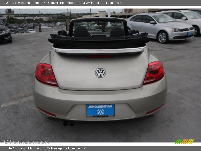 Moonrock Silver Metallic / Titan Black 2013 Volkswagen Beetle 2.5L Convertible