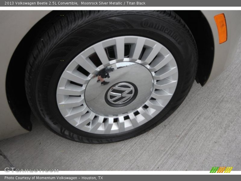 Moonrock Silver Metallic / Titan Black 2013 Volkswagen Beetle 2.5L Convertible