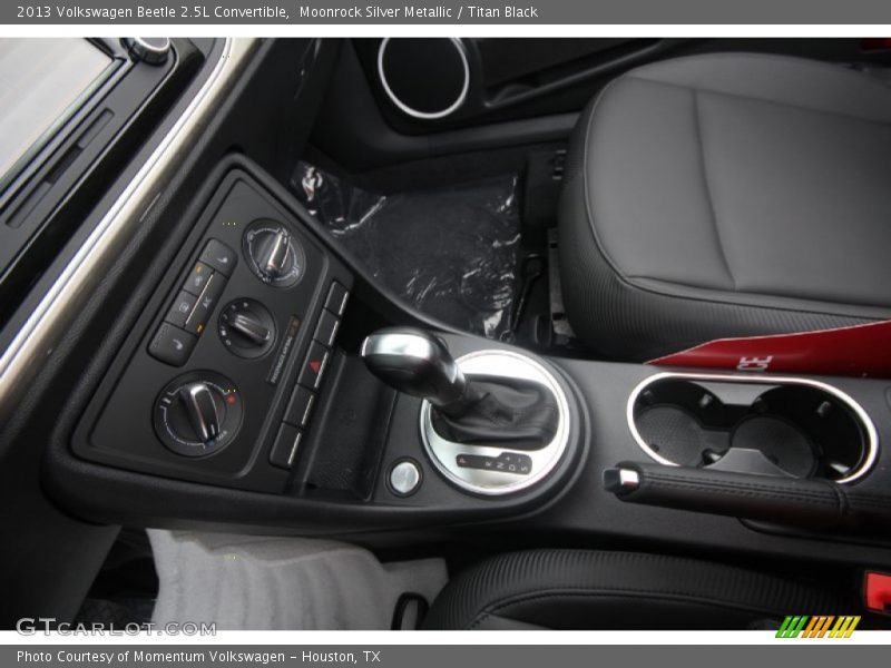 Moonrock Silver Metallic / Titan Black 2013 Volkswagen Beetle 2.5L Convertible