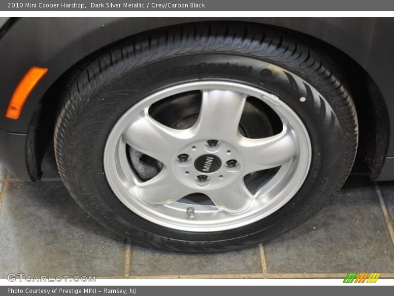 Dark Silver Metallic / Grey/Carbon Black 2010 Mini Cooper Hardtop
