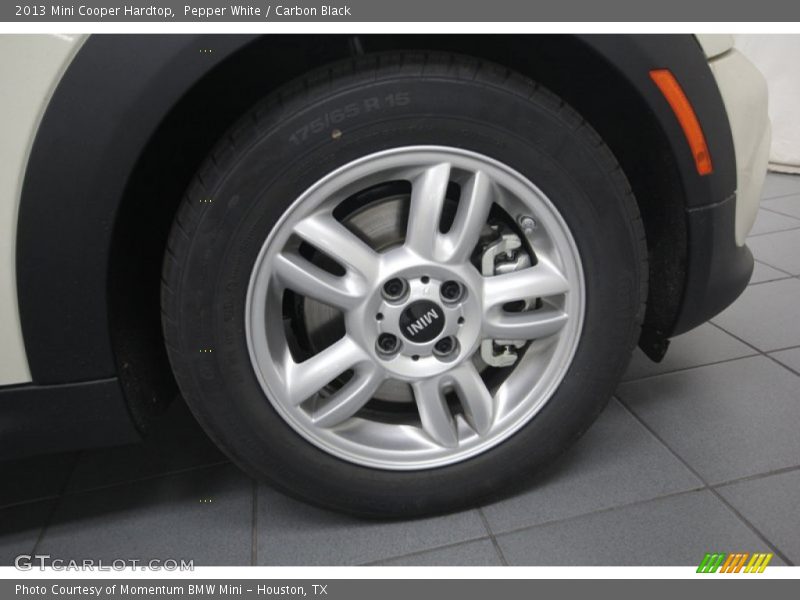 Pepper White / Carbon Black 2013 Mini Cooper Hardtop