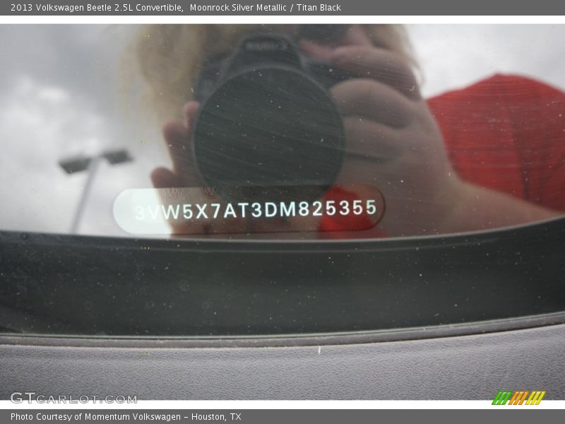 Moonrock Silver Metallic / Titan Black 2013 Volkswagen Beetle 2.5L Convertible