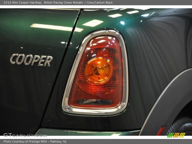 British Racing Green Metallic / Grey/Carbon Black 2010 Mini Cooper Hardtop