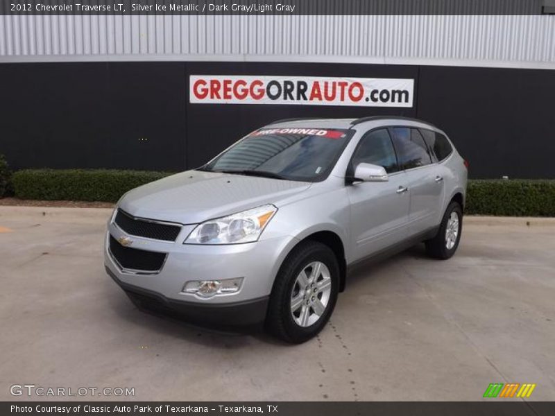 Silver Ice Metallic / Dark Gray/Light Gray 2012 Chevrolet Traverse LT