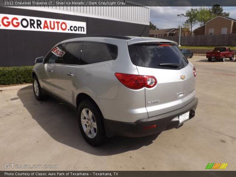 Silver Ice Metallic / Dark Gray/Light Gray 2012 Chevrolet Traverse LT