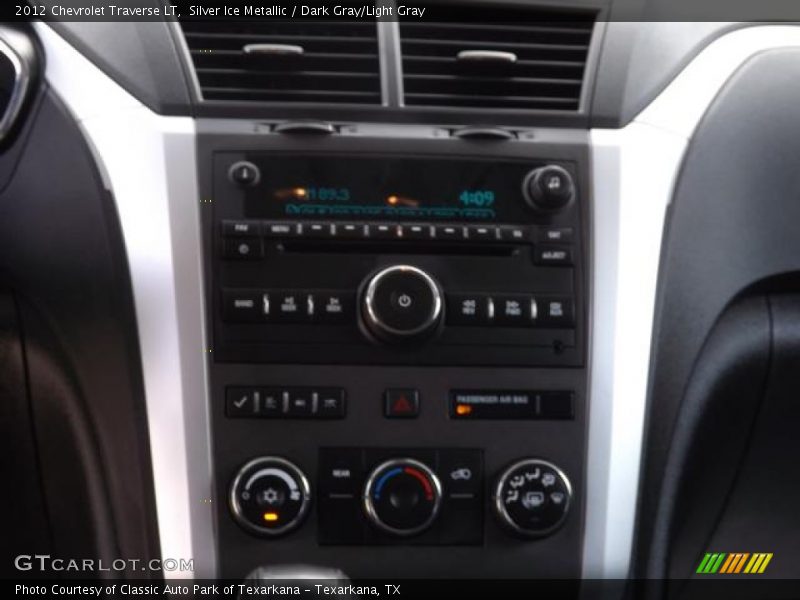 Silver Ice Metallic / Dark Gray/Light Gray 2012 Chevrolet Traverse LT