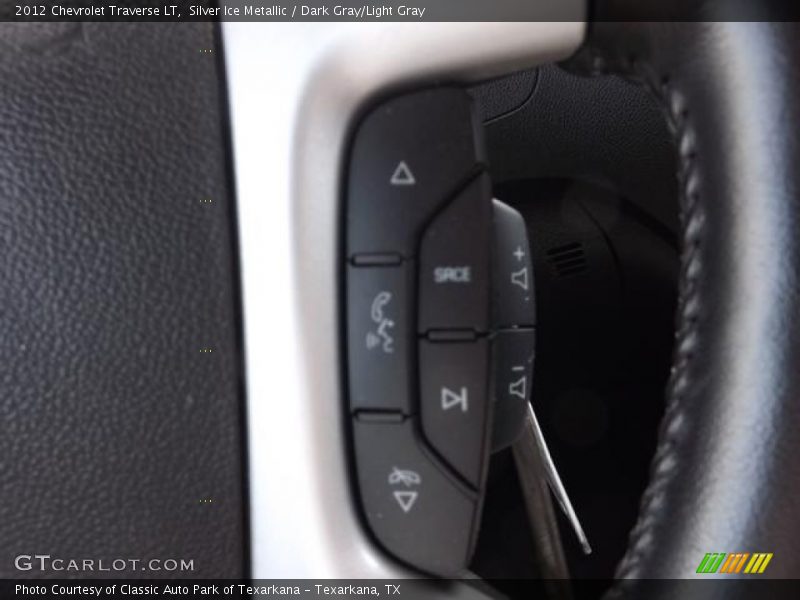 Silver Ice Metallic / Dark Gray/Light Gray 2012 Chevrolet Traverse LT