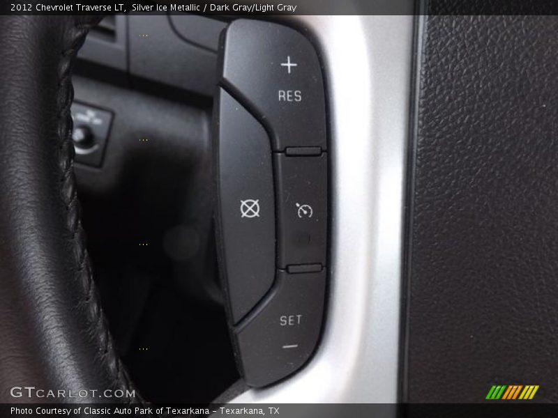 Silver Ice Metallic / Dark Gray/Light Gray 2012 Chevrolet Traverse LT