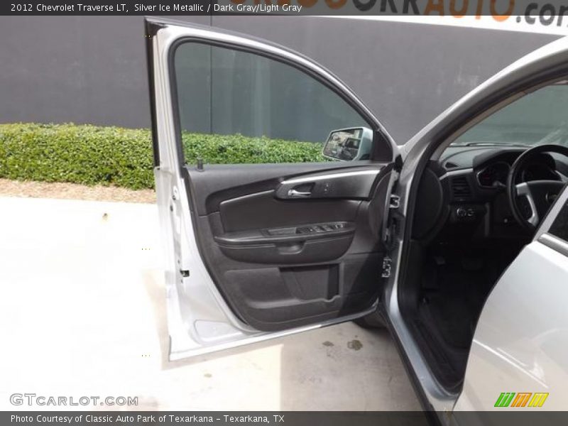 Silver Ice Metallic / Dark Gray/Light Gray 2012 Chevrolet Traverse LT