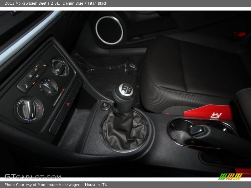 Denim Blue / Titan Black 2013 Volkswagen Beetle 2.5L