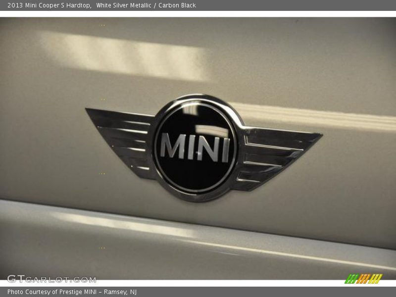 White Silver Metallic / Carbon Black 2013 Mini Cooper S Hardtop